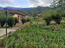 Nirvana Lodge