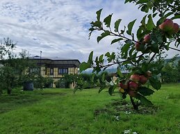 Nirvana Lodge