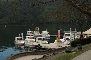 Lakeside 46