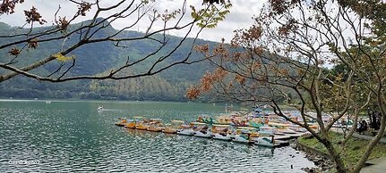 Lakeside 46