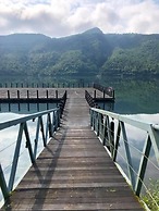 Lakeside 46