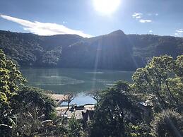Lakeside 46