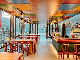 Lakeside 46