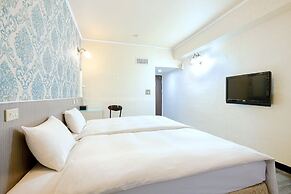 Sunny Hotel