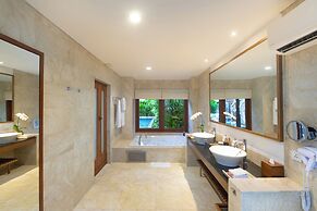 Legian Beach Villas