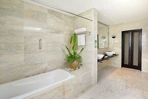 Legian Beach Villas