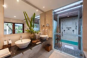 Legian Beach Villas