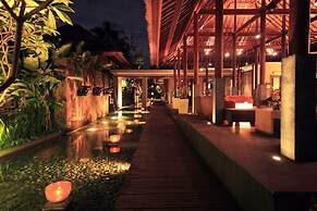 Legian Beach Villas