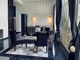 Riad 144
