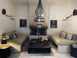 Riad 144