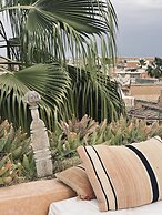 Riad 144