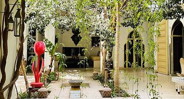 Riad 144