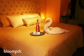 BLOOM Exclusive Boutique B&B - Adults Only