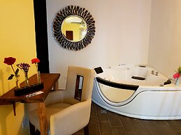 BLOOM Exclusive Boutique B&B - Adults Only