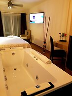 BLOOM Exclusive Boutique B&B - Adults Only