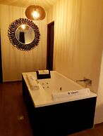 BLOOM Exclusive Boutique B&B - Adults Only