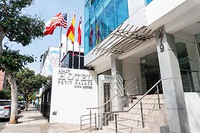 Petit Palace Apart Hotel Suites