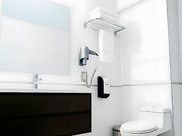 Petit Palace Apart Hotel Suites