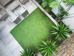 Petit Palace Apart Hotel Suites