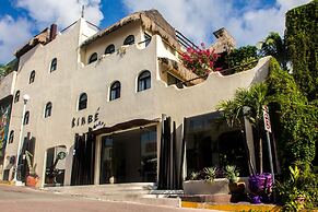Kinbe Deluxe Boutique Hotel