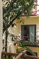 Kinbe Deluxe Boutique Hotel
