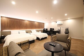 Hotel Tomgi Jamsil