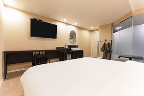 Hotel Tomgi Jamsil