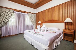Aye Thar Yar Golf Resort