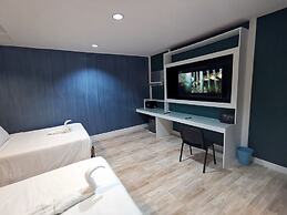 Pescadores Suites Moalboal