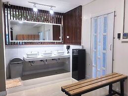 Pescadores Suites Moalboal