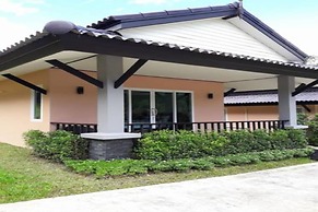 Palm Kiri Resort