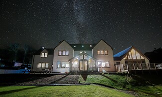 Redwood House Hotel