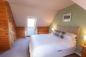 Redwood House Hotel