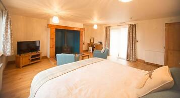 Redwood House Hotel