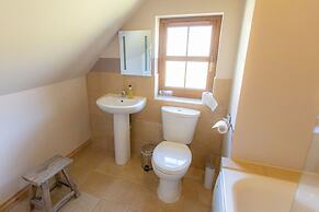Redwood House Hotel