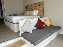 HIP Seaview Resort at Phi Phi