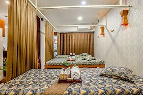 Lokal Bali Hostel