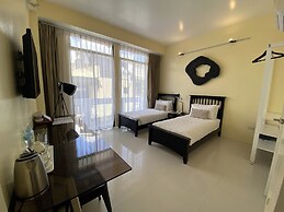 Luxx Boutique Boracay