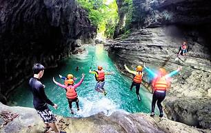 Parrot Resort Moalboal
