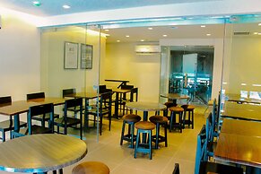 Mabolo Royal Hotel