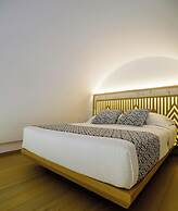 Astir Thira