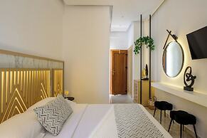 Astir Thira