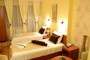Hotel Pine