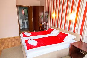 Hotel Pine