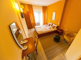 Hotel Pine