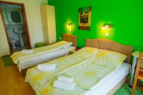 Hotel Pine
