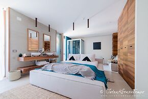 Cumeja - Beach Club & Hotel