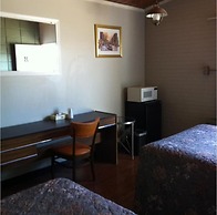 Superlodge Motel