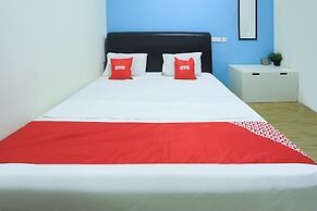 SPOT ON 90236 Zigzag Travellers Home - Hostel