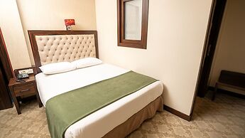 Golden Siyav Hotel